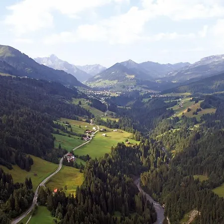 Alpen Select Kleinwalsertal Hytte Riezlern